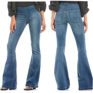 We the Free People Gummy Pull-on Flare Jeans Size 26